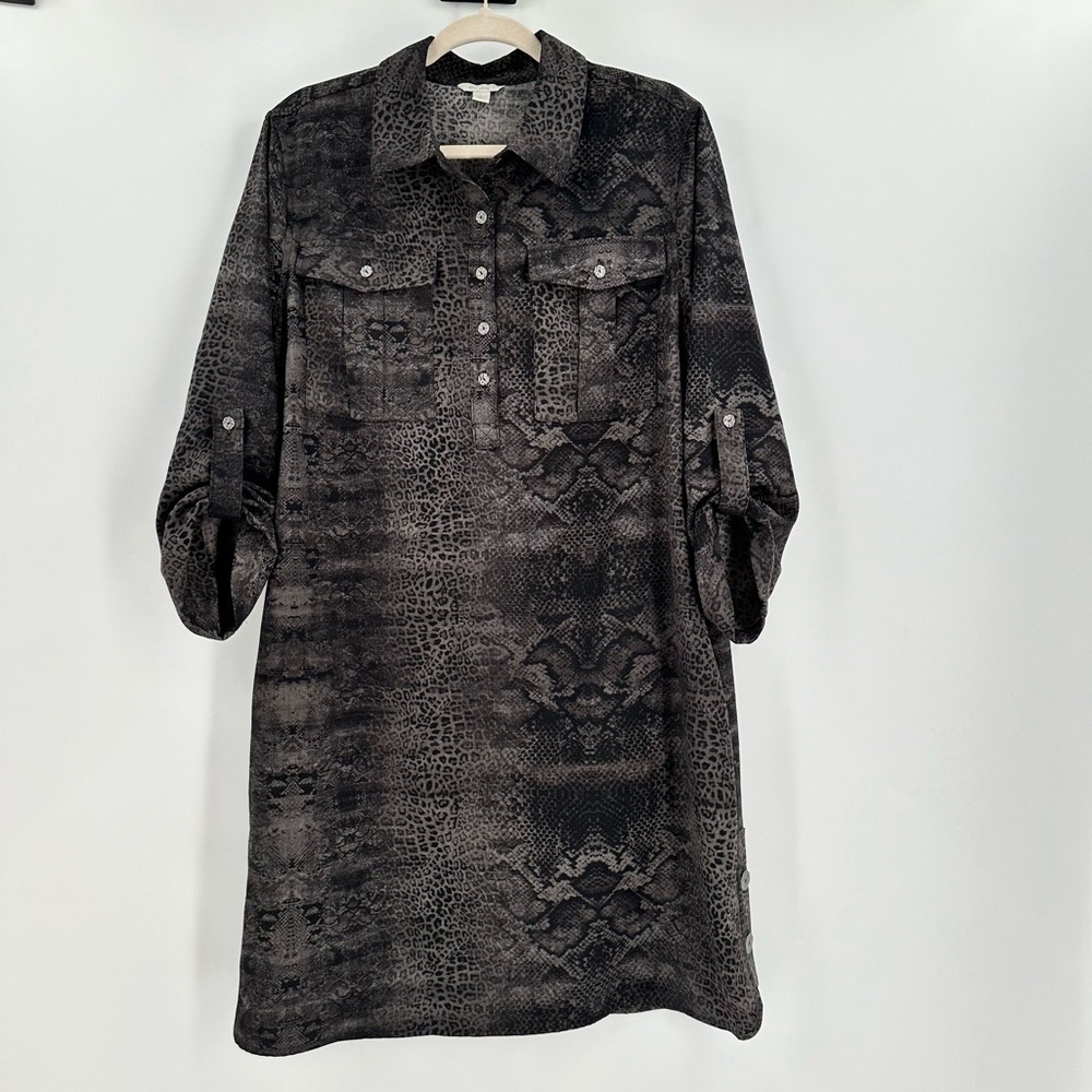 Est. 1946 Women’s Black/Gray Reptile Print Quarter Button Dress Size Large